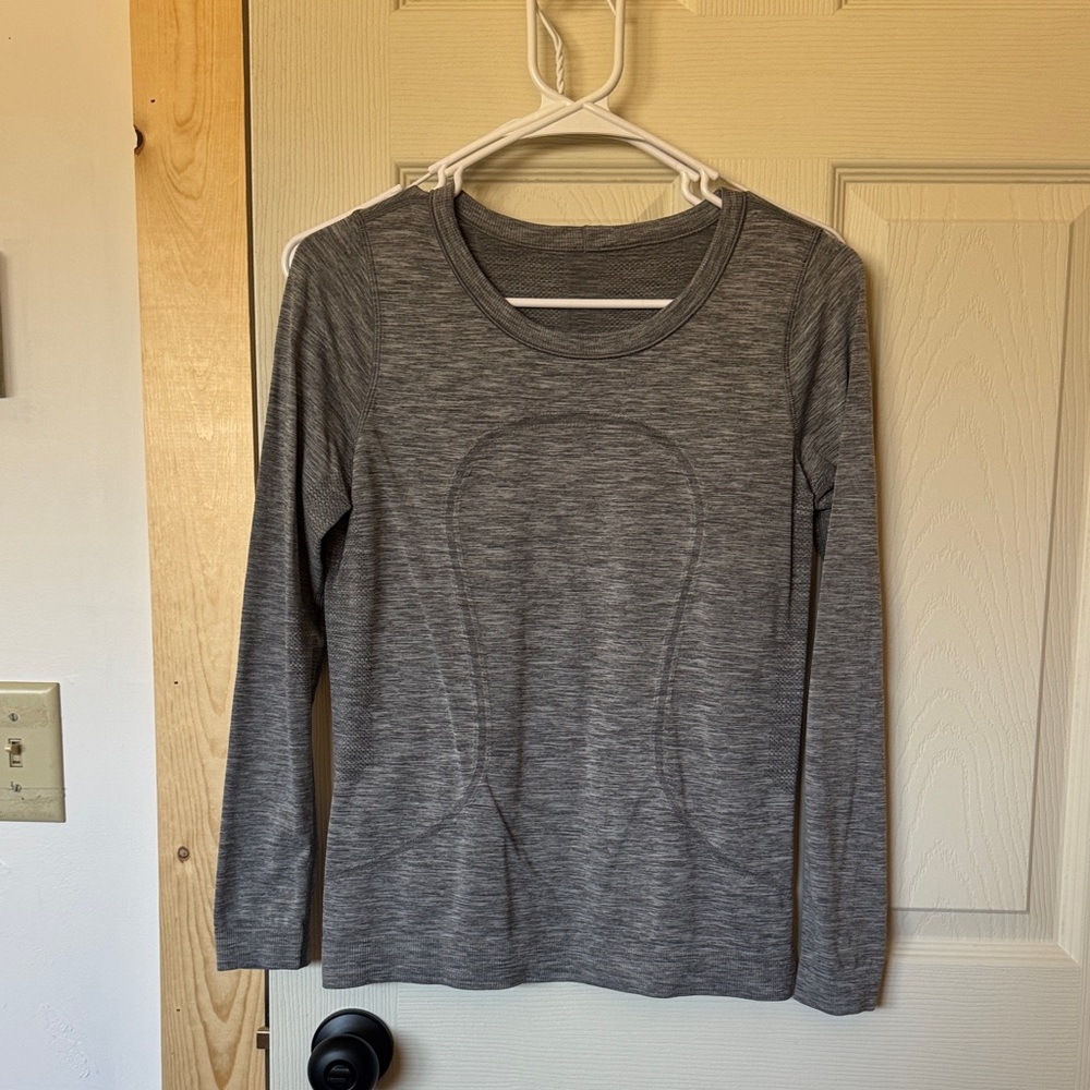 Lululemon Swiftly Relaxed Fit